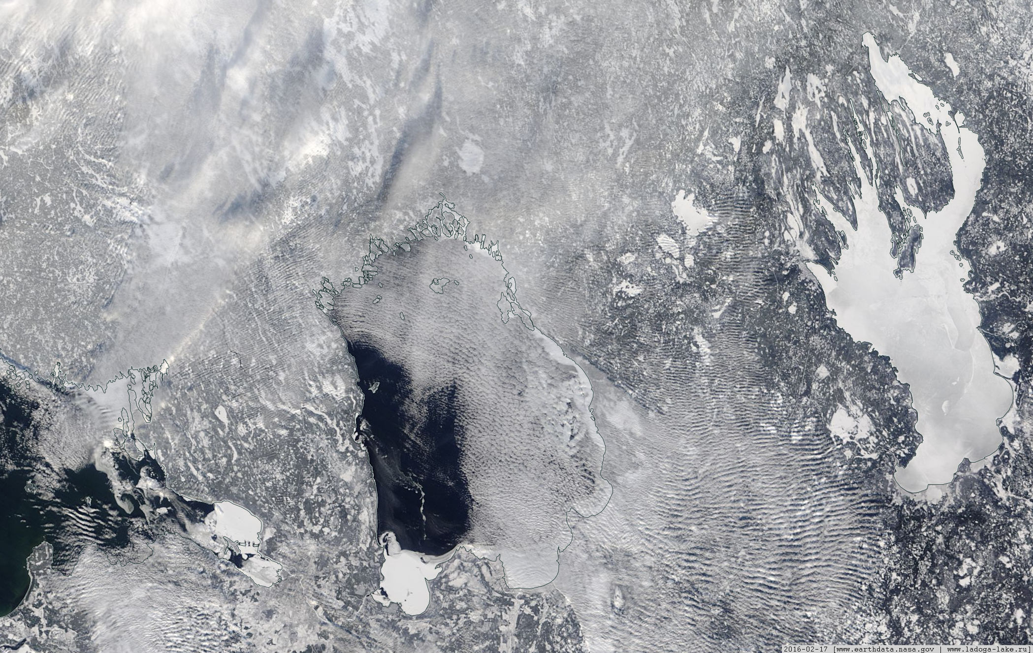 Ледовая обстановка ладоге в реальном времени. Ледовая обстановка Онежское озеро. Онежское озеро со спутника сейчас. Космический снимок Онежского озера. Ледовая обстановка Онежское озеро со спутника.