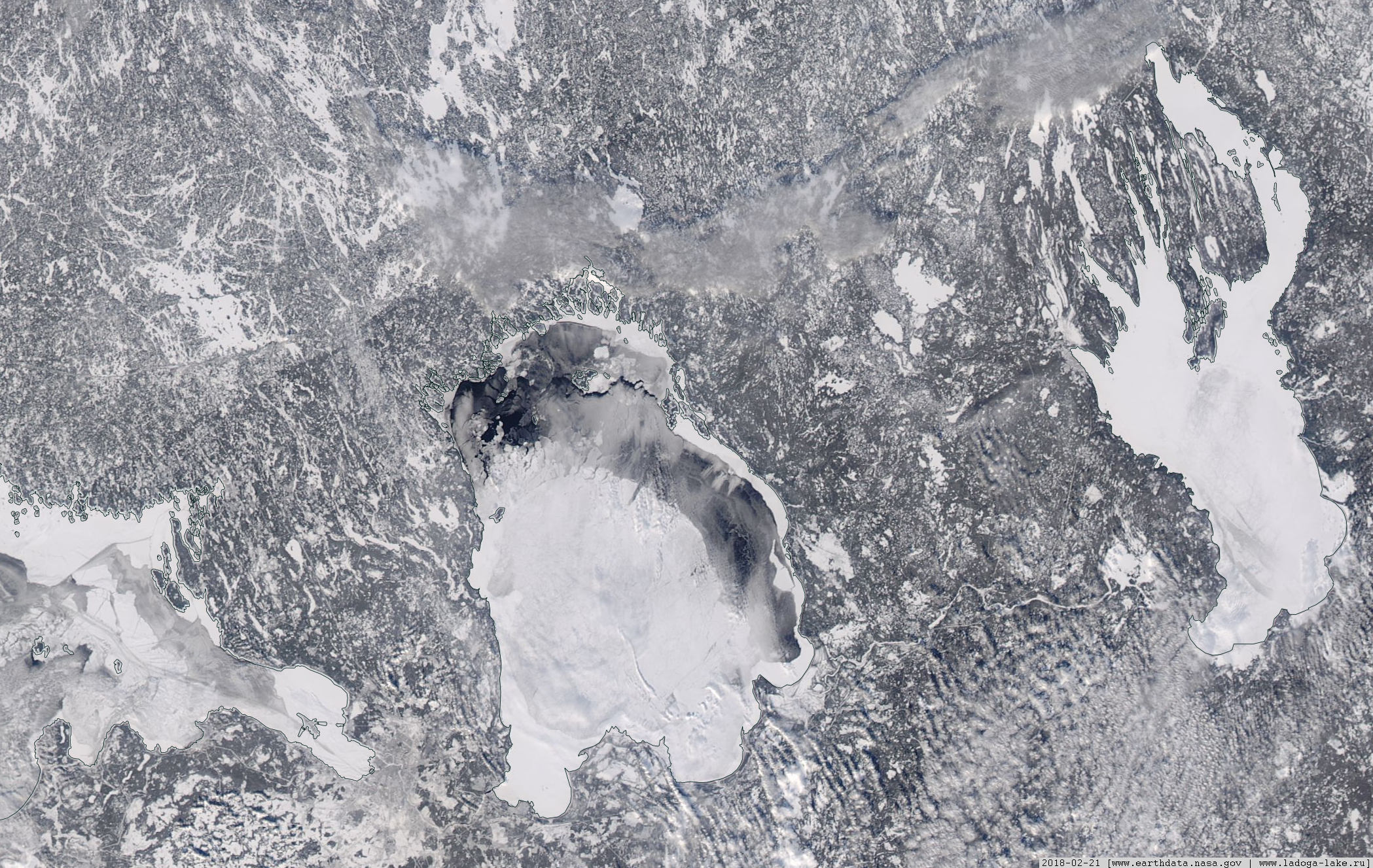 Ледовая обстановка ладоге в реальном времени. Космический снимок Онежского озера. Космоснимки Ладога. Ледовая обстановка на Ладоге. Ледовая обстановка Ладожское озеро.