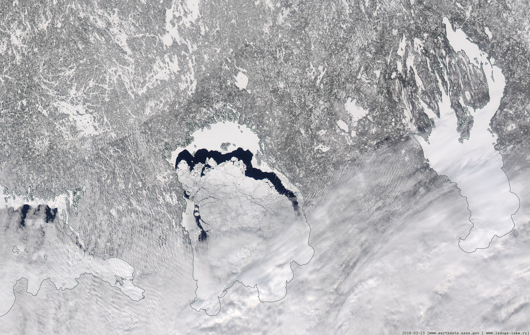 Онежское озеро ледовая. Онежское озеро из космоса. Мониторинг ледового и снежного Покрова. Текущая ледовая обстановка на Ладожском озере. Космический снимок Онежского озера.