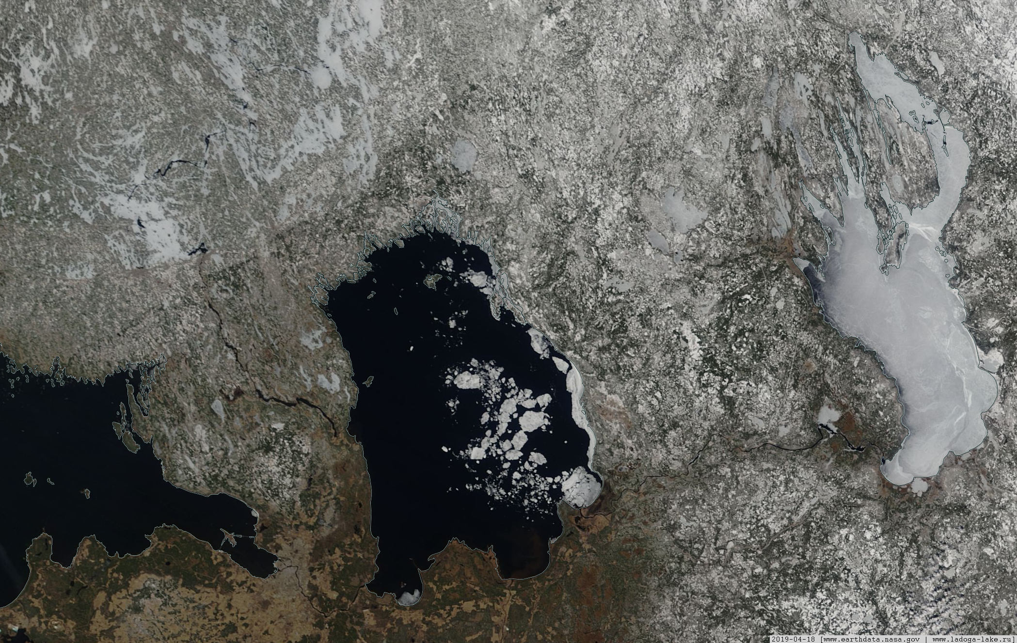 Ледовая обстановка ладоге в реальном времени. Космический снимок Онежского озера. Ледовая обстановка Ладожское озеро. Ледовая обстановка Онежское озеро. Онежское озеро из космоса.